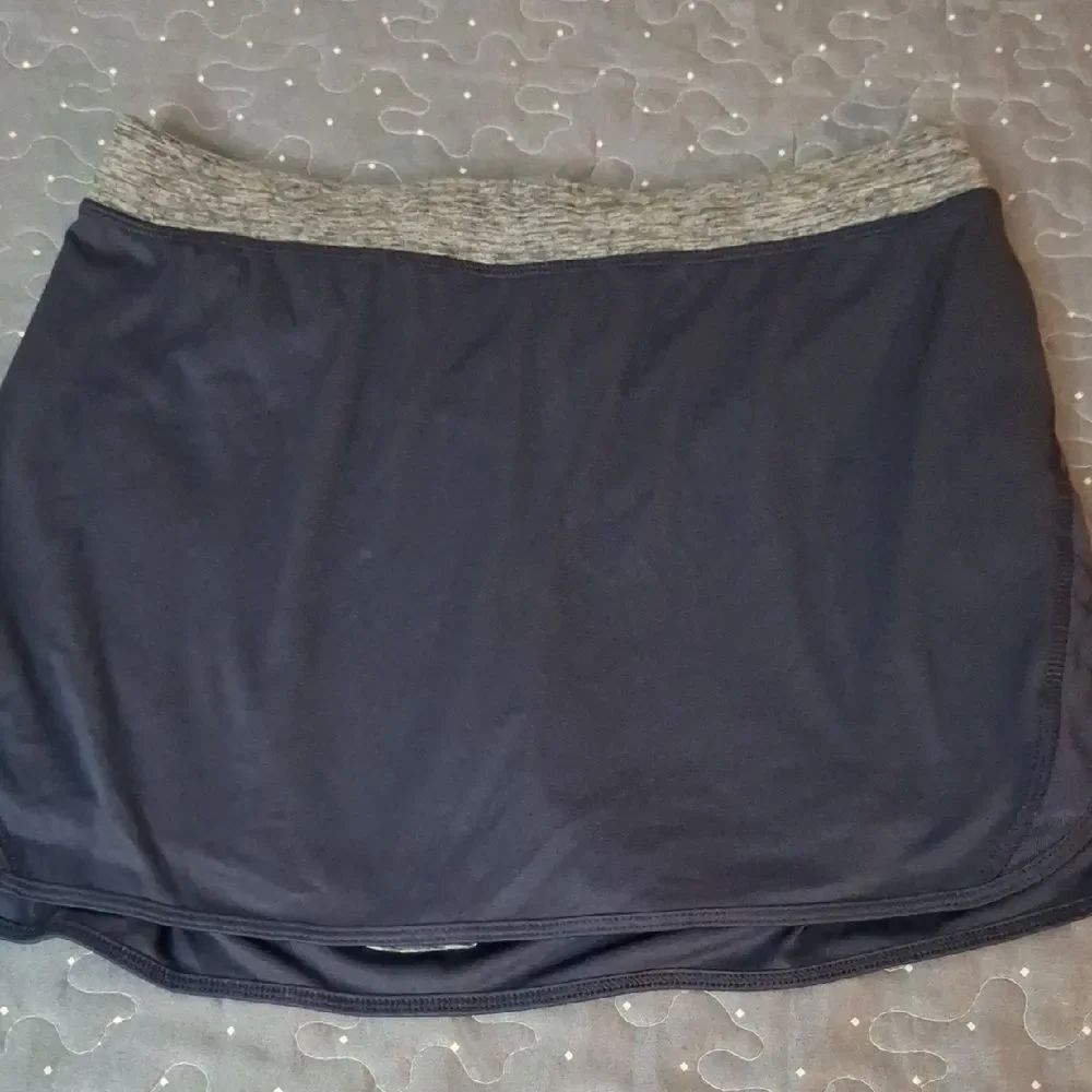 Champion Stylish Navy and Gray Women's Skort size medium